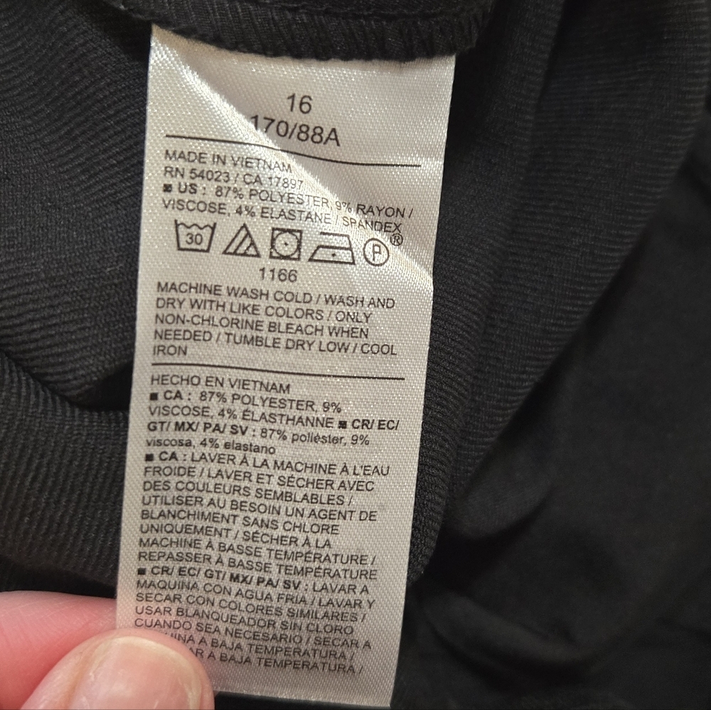 Old Navy Black Mid-Rise Boot Cut Adjustable Waist Dress Pants, Size 16 NWT - Picture 10 of 10